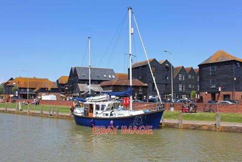 Photo boat moored rye a - moored,