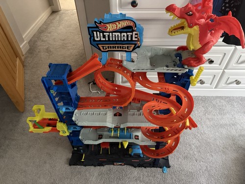 Hot wheels ultimate garage - hot,