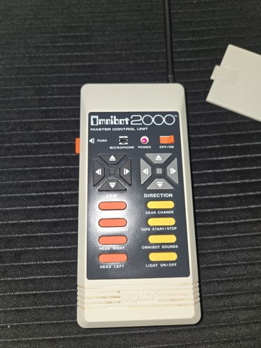 Tomy omnibot 2000 master - tomy,