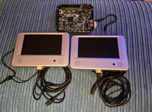 Two lcd displays - 7",
