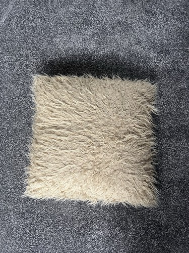 Fluffy shaggy brown cushion - shaggy,