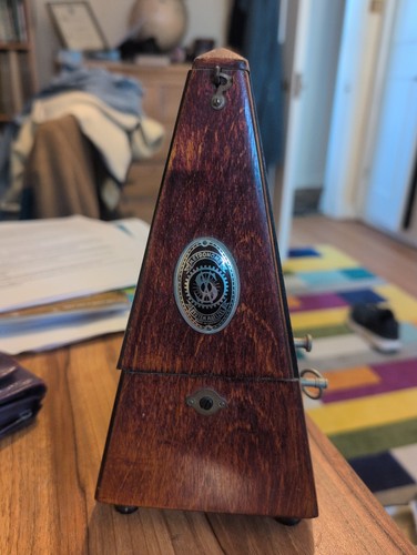 Metronome time keeper wood - time,