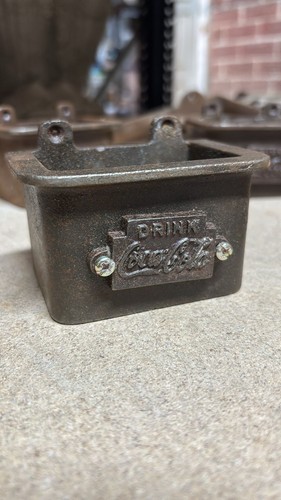 Coca cola bottle cap - cola,