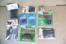 PECO RATIO OO N TRACKSIDE &