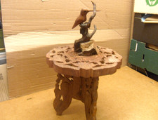 VINTAGE HARDWOOD FOLDING FEET DISPLAY STAND - HUMMINMG BIRD IN A TREE 2 CARVINGS