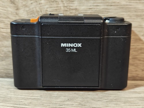 Minox 35mm compact - 35, point