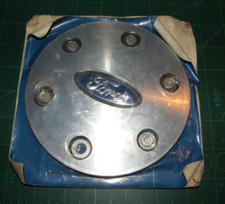 NEW GENUINE 1998 FORD Scorpio wheel centre hub cap detail restoration classic
