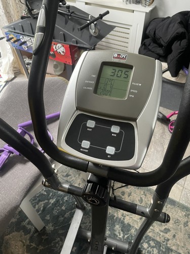 Cross trainer - cross,