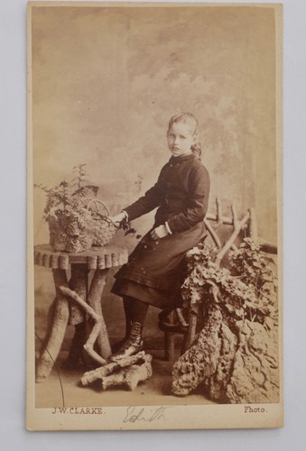 Cdv victorian girl in - cdv, of