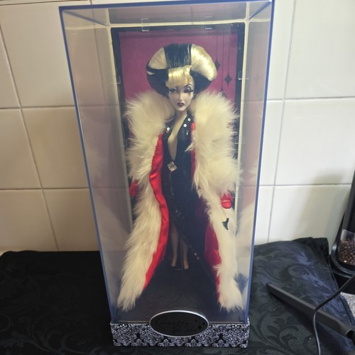 Disney villains designer - disney,