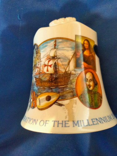 Aynsley millenium 2000 - ...,