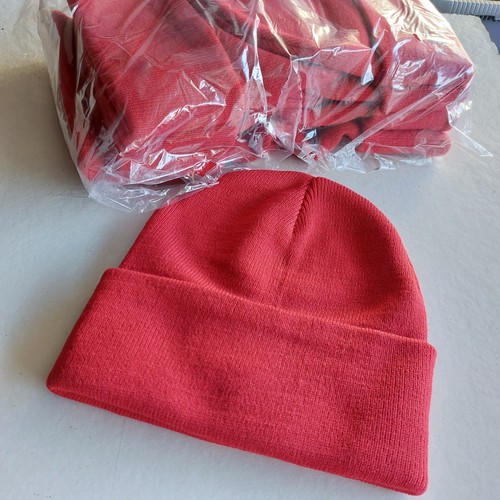 Beanie hats red - red, acrylic