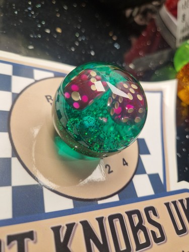 Green metal flake with pink - green,
