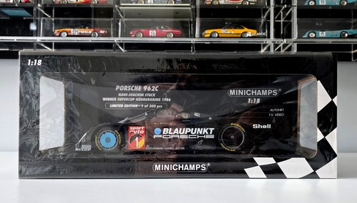 Minichamps 155866501 - 1/18,