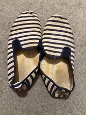 Striped flossy Pumps blue and