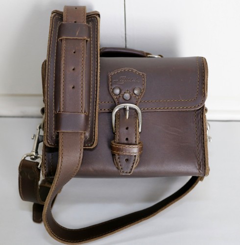 Saddleback leather medium - saddleback,