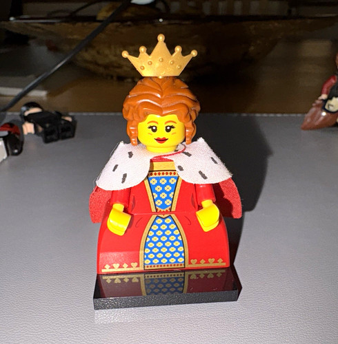 Lego queen series cmf - lego,