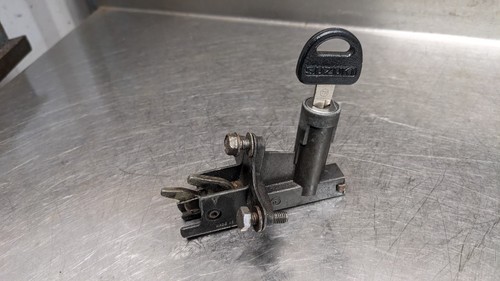 Suzuki gsx750et seat lock - gsx750et, +