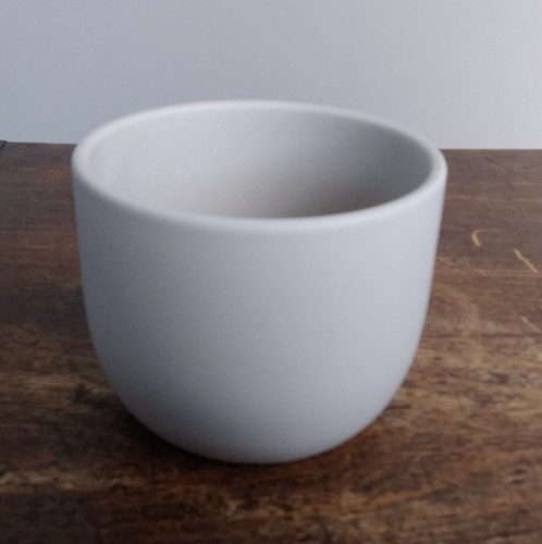 Small round light grey - light,