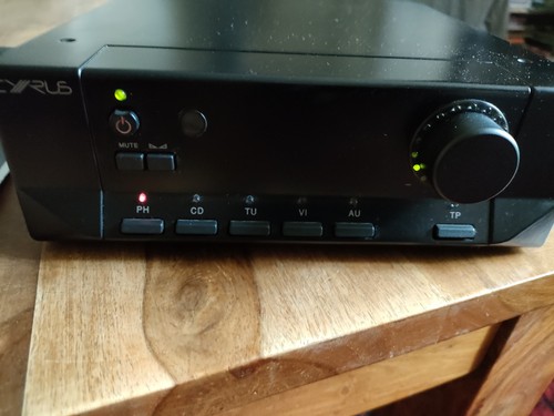 Cyrus integrated amplifier - 3,