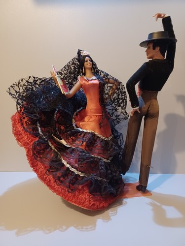 Flamenco dancers couple - flamenco,