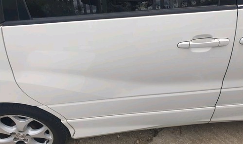 Toyota estima 2000 - mk2, white