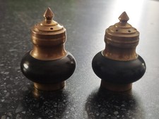 UNUSUAL VINTAGE BRASS & WOOD/BAKELITE POT BELLY SALT & PEPPER POTS