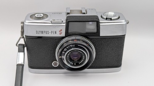 Olympus pen half - s, half-frame