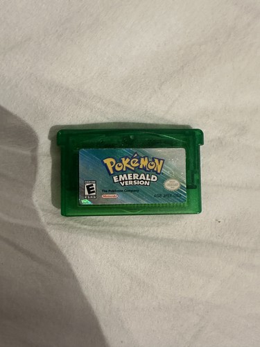 Pokemon emerald gba authentic - emerald,