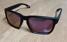 Oakley Holbrook Polarized black matt frame purple Polarized lenses 