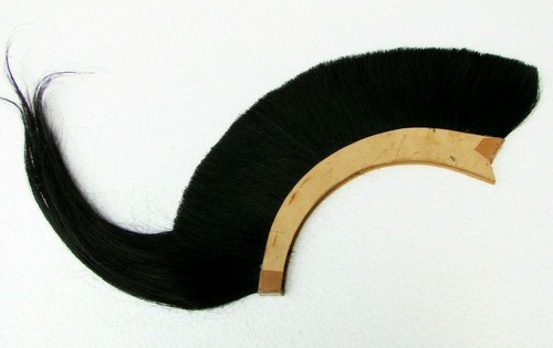 Black plume crest brush - plume,