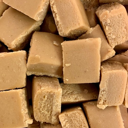 Clotted cream fudge retro - clotted,