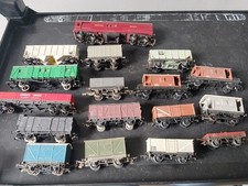 17 Model railway carriages, assorted, good condition need  a clean bargain