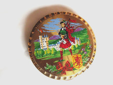 KIGU vintage  powder compact