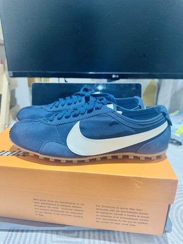 Iw0955 400 nike - moon, og