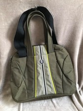 Crumpler Dentist's Wife Laptop