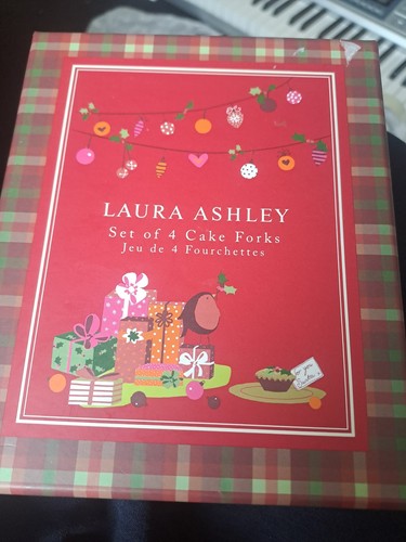 Laura ashley christmas - ashley., cake
