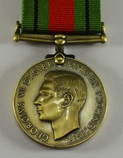 Superb Bronze WW2 Defence/Campaign Military Medal 1939-1945 & Ribbon, George VI