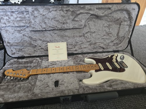 Fender ultra stratocaster hss - ultra,