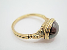 Vinttage 9k Yellow Gold Ancient Roman Style Ring With Cabouchon Garnet Size M