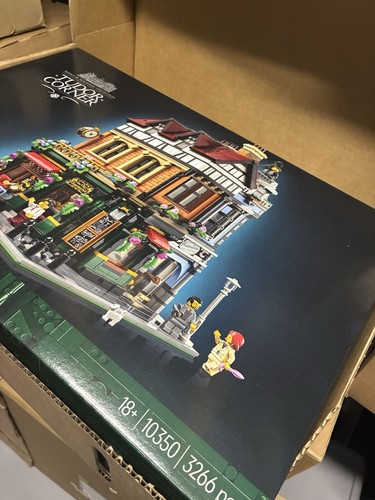 Lego icons tudor corner - tudor, 10350