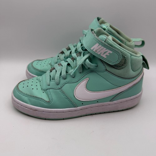 Nike court borough mid - court,