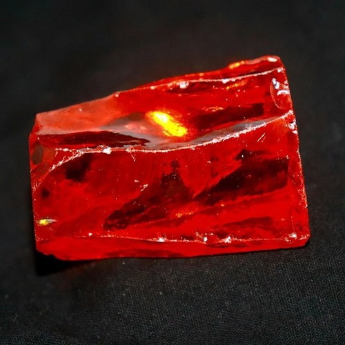 Natural raw red garnet - natural, ct