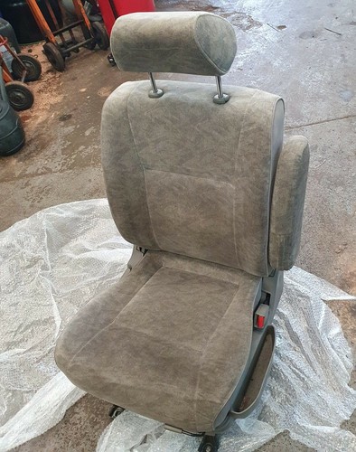 Front right driver seat with - seat,