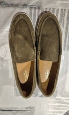 Charles Tyrwhitt size 10 khaki