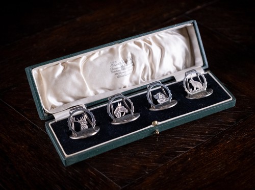 Four silver animal menu - four,