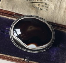 Impressive Antique Victorian Bulls Eye Agate & Silver Brooch Pin