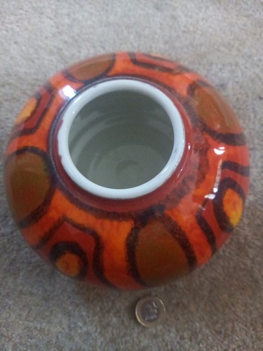 Poole pottery bowl no32 - poole,