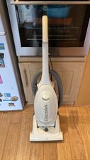 Electrolux bagged 1700 watts vacuum cleaner