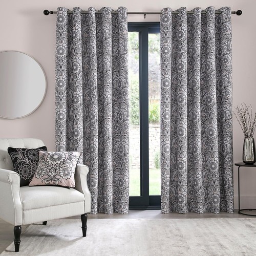Laurence llewelyn bowen - laurence, llewelyn-bowen